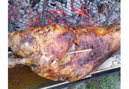 Que boire avec un méchoui ? Les meilleurs accords mets et vins